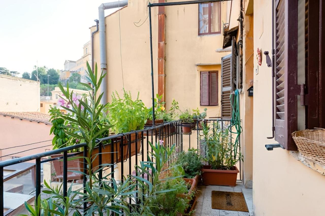 Giulia Apartment In Trastevere Roma Exterior foto